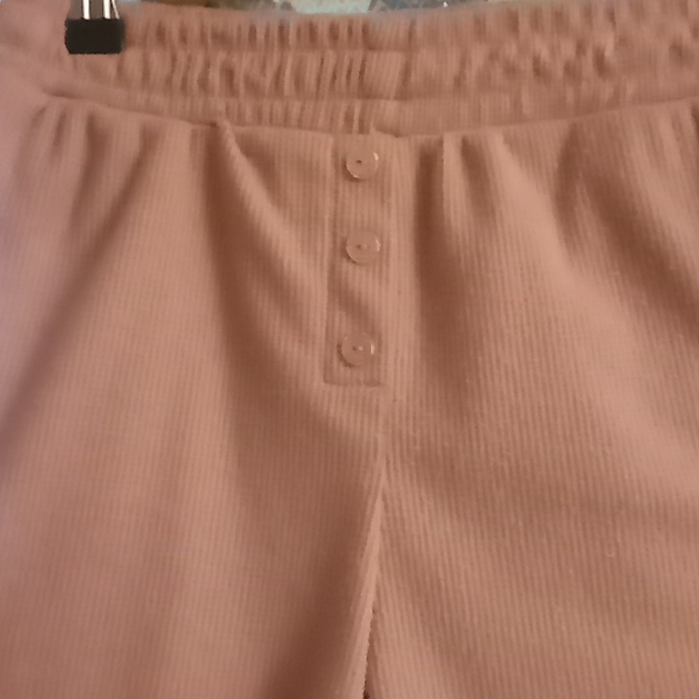 Pink Knit Short - Picture 2 of 4